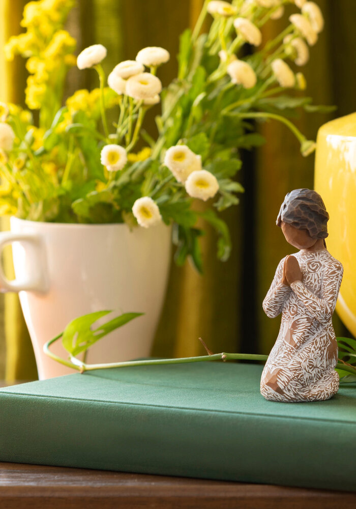 Willow Tree - Prayer of Peace (Darker Skin & Hair)