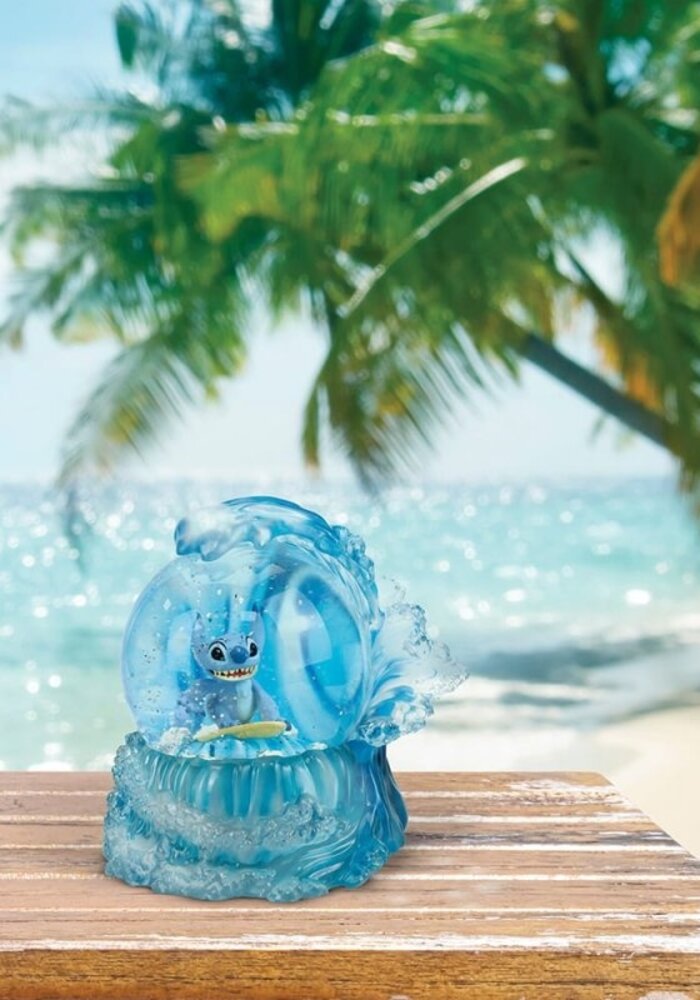 Disney Showcase Collection - Stitch Surfing Waterball
