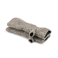 Sjaal met een Verhaal - Handwarmers Granny Square Taupe