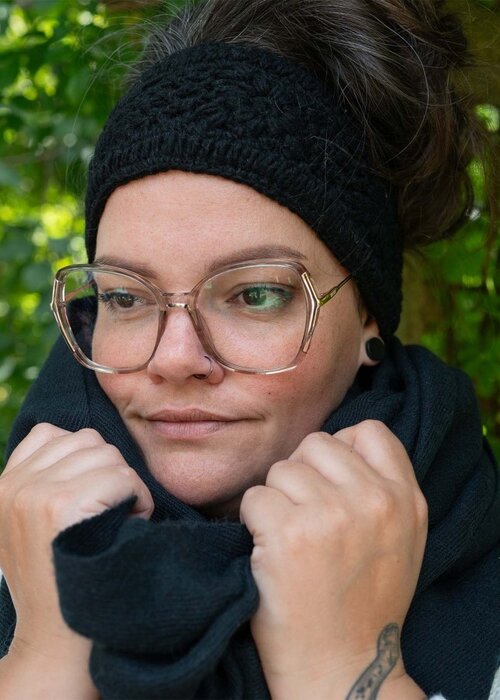 Sjaal met Verhaal Haarband Granny Square Zwart - Sjaal met een Verhaal