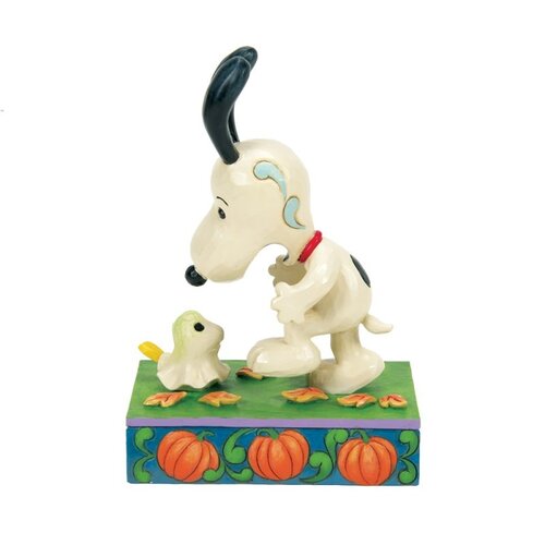 A Spooky Encounter (Woodstock Scaring Snoopy) - Peanuts by Jim Shore 