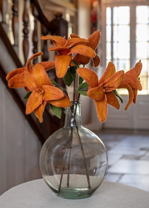 Sjaal met Verhaal Tak Lelie Cognac - Sjaal met een Verhaal