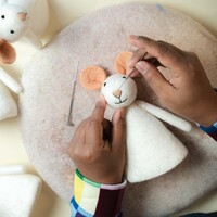 Sjaal met een Verhaal - Decoratie Muis Hoofdpiet