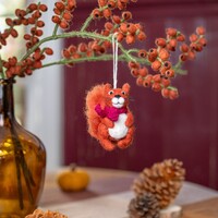 Sjaal met een Verhaal - Hanger Eekhoorn Indian Summer Burgundy