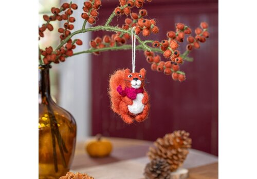 Sjaal met Verhaal Hanger Eekhoorn Indian Summer Burgundy - Sjaal met een Verhaal