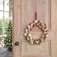 Sjaal met een Verhaal - Kerstkrans Viltballetjes Mistletoe Dreams