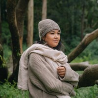 Sjaal met Verhaal - Muts Granny Square Taupe