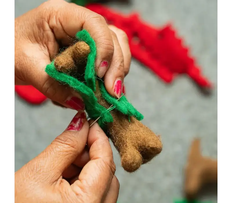 Sjaal met Verhaal - Hanger Teckel Kerstelf