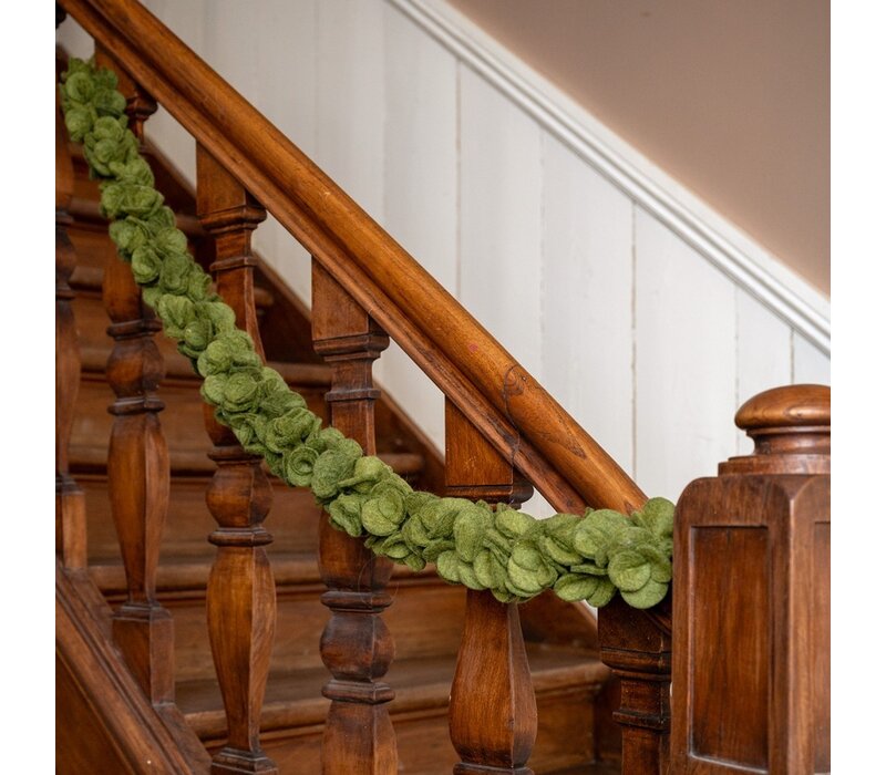 Sjaal met Verhaal - Viltslinger Guirlande Eucalyptus Donkergroen