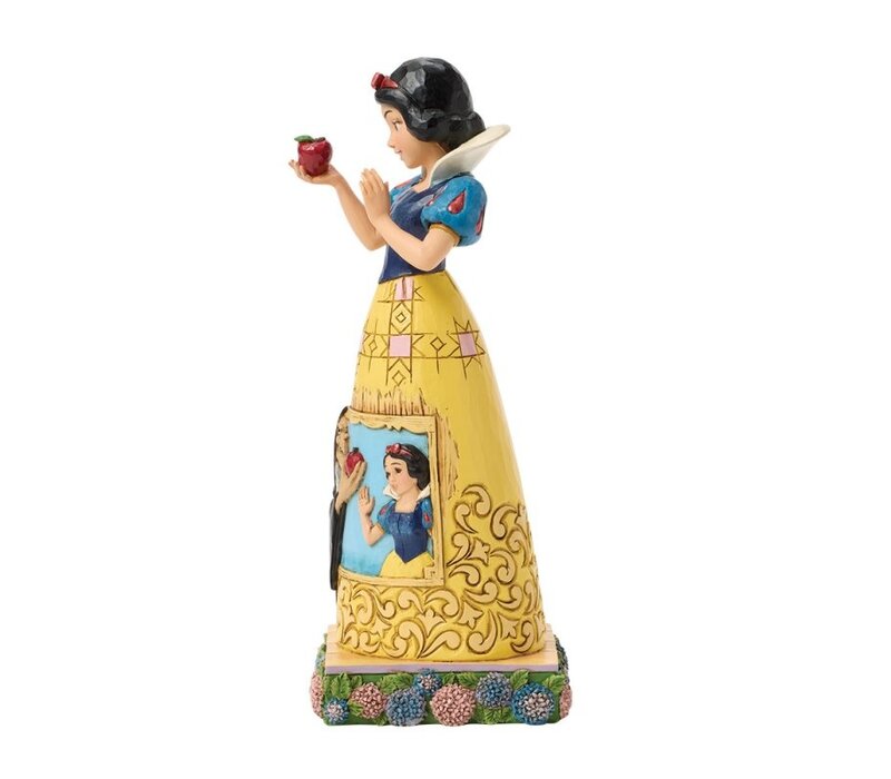 Disney Traditions - A Poisoned Promise (Snow White Dress Scene PRE-ORDER)