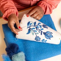 Sjaal met Verhaal - Vaas Delfts Blauw met Tulp Medium