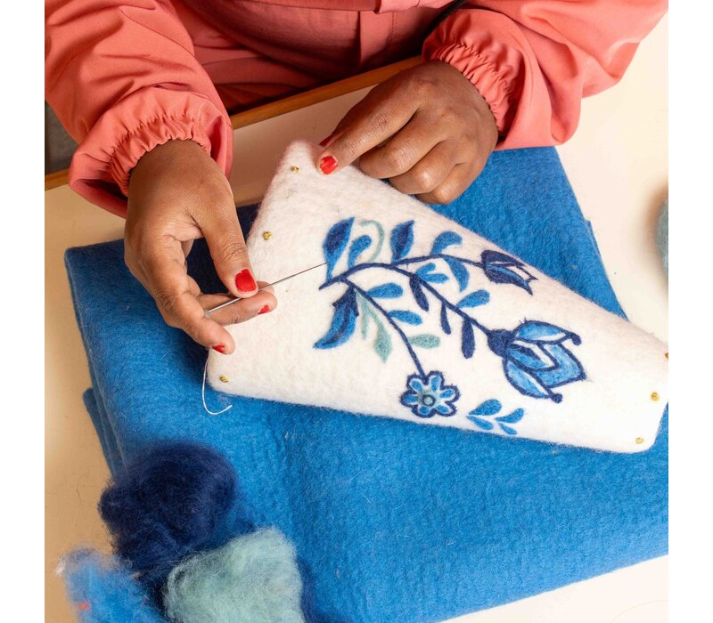 Sjaal met Verhaal - Vaas Delfts Blauw met Tulp Medium