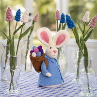 Sjaal met Verhaal - Decoratie Haas met Mand Lichtblauw