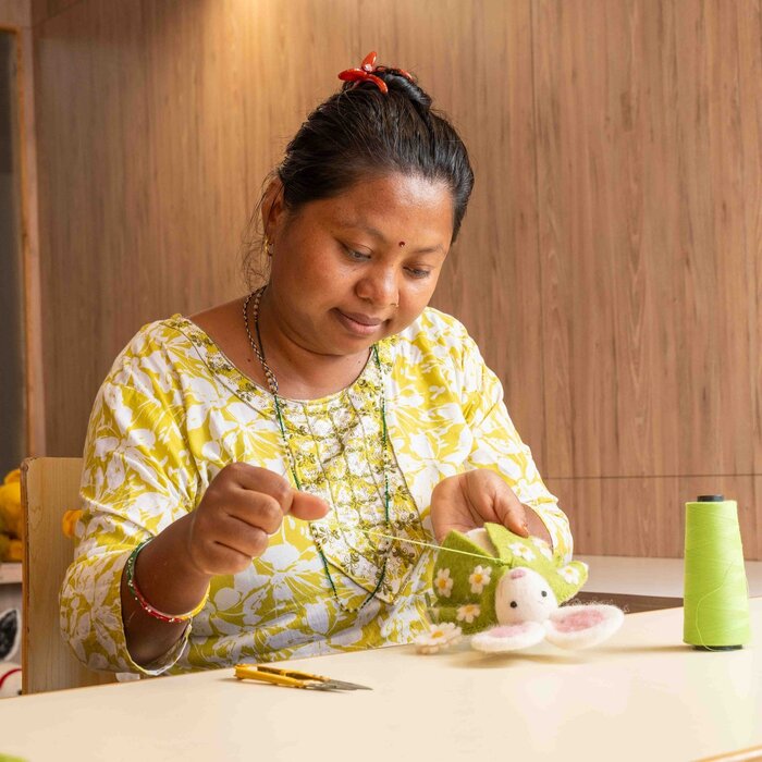 Sjaal met Verhaal - Decoratie Haas Groen met Margrietjes