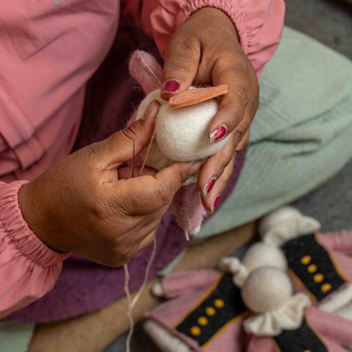 Sjaal met Verhaal – Decoratie Muis Pietermuis Lichtroze