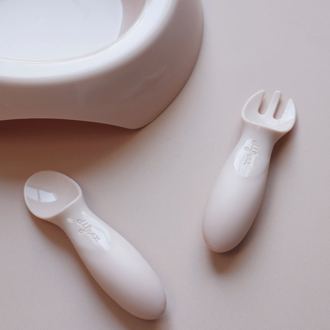 Difrax - Peuterkom en bestekset - Roze / Blossom 6+ maanden - Eetset