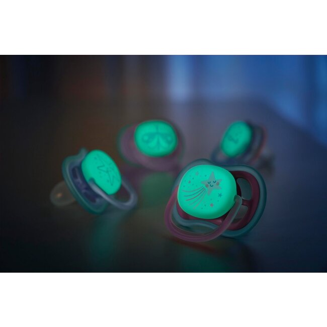 Philips Avent Ultra Air Nighttime Glow in the Dark Fopspeen - 6 tot 18 Maanden - 2 Stuks - Paars/Donkerblauw Ster/Dreams