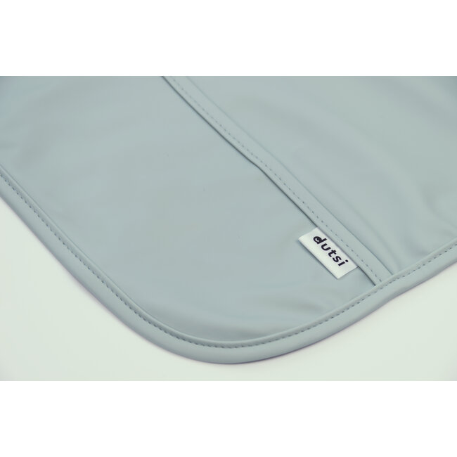 Dutsi - Kinderschort – Waterafstotend & Verstelbaar - 6-12 maanden - Sage