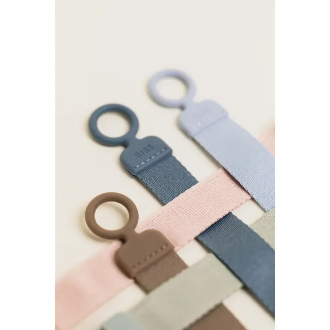 BIBS – Clip Loop - Fopspeenkoord – Dusty Blue – 0+ maanden