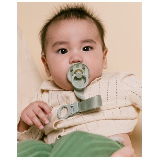 IBS – Pacifier & Clip Gift Set – Sage - Rond – 2 Fopspenen + Fopspeenkoord – Maat 1