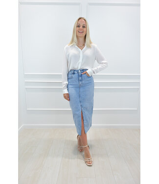 The perfect jeans skirt