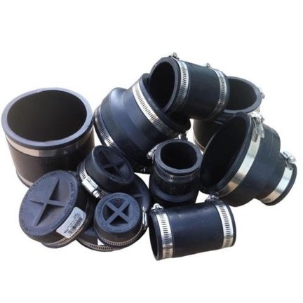 De rubber koppelingen / flexibele verlopen zijn van oogwaardige kwaliteit met robuuste slangenklemmen en geschikt voor herhaaldelijk gebruik.