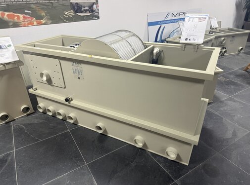 MPF (Makoi Pond Filtration) showroom model overjarig Makoi Biodrum Rotator 100