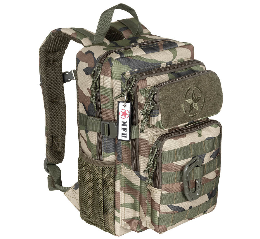 Professionele Amerikaanse  (US) militaire rugzak type "Youngster"  Assault (15l)  met Woodland camo