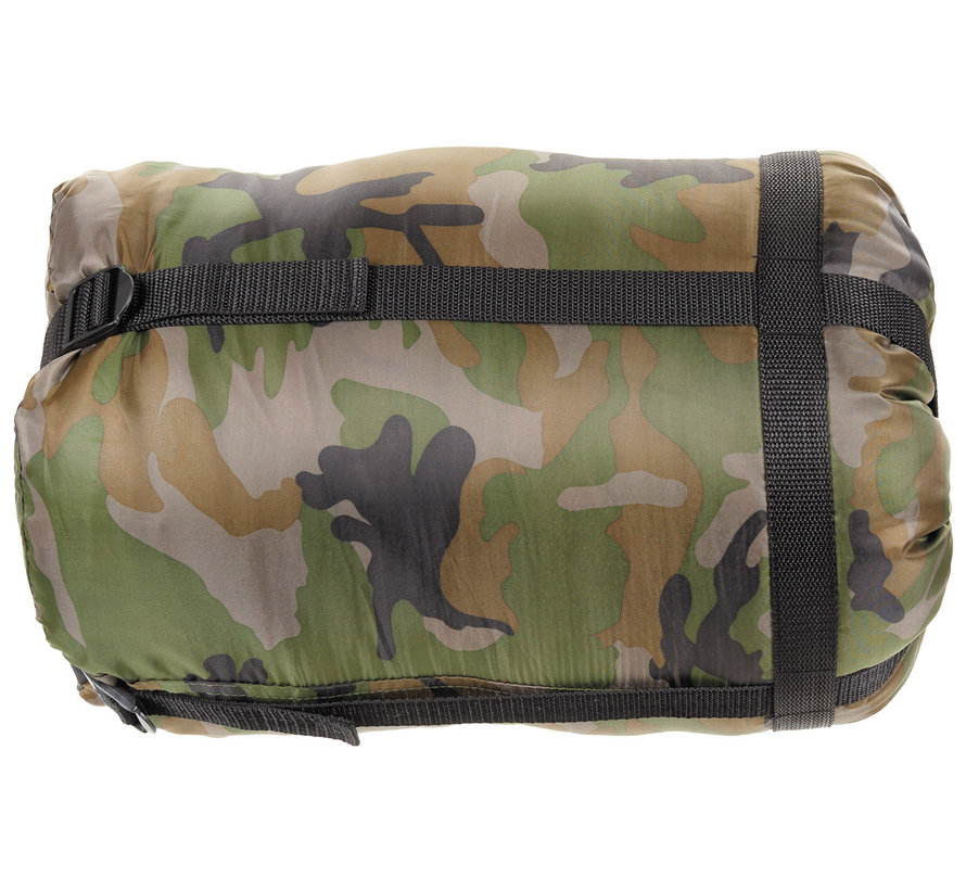 Outdoor mummie slaapzak met Woodland camouflage en 2 laags vulling