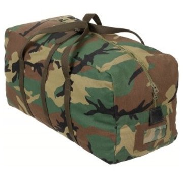 MFH Armee-Rucksack 35 Liter in der Farbe Woodland mit 2 Griffen