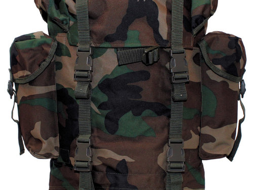 MFH Große BW Combat Armeerucksäcke von 65 Litern mit Woodland-Print