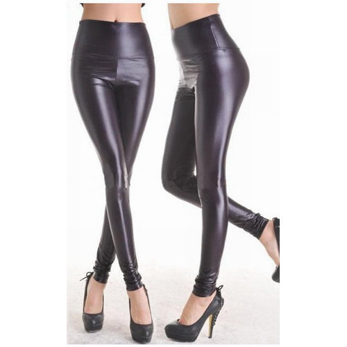Sexy Kleidung Leggings im Wetlook in Schwarz Sexy Kleidung Leggings im Wetlook in Schwarz