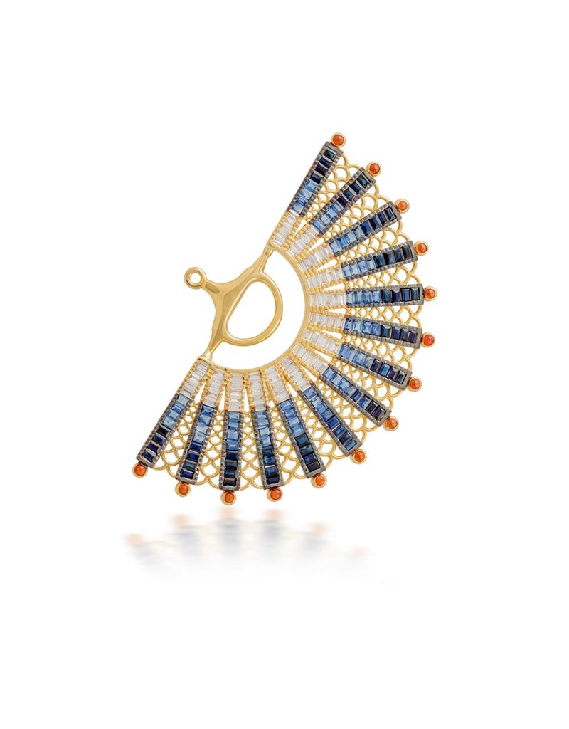 Shanhan Ear Cuff in Peacock