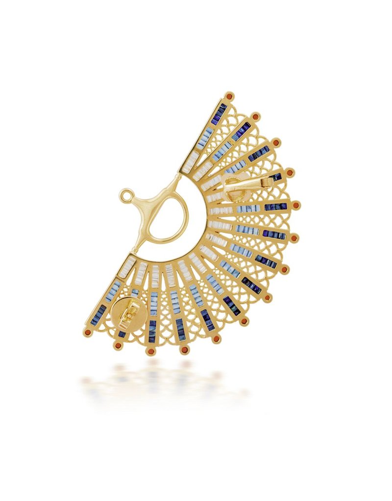 Shanhan Ear Cuff in Peacock