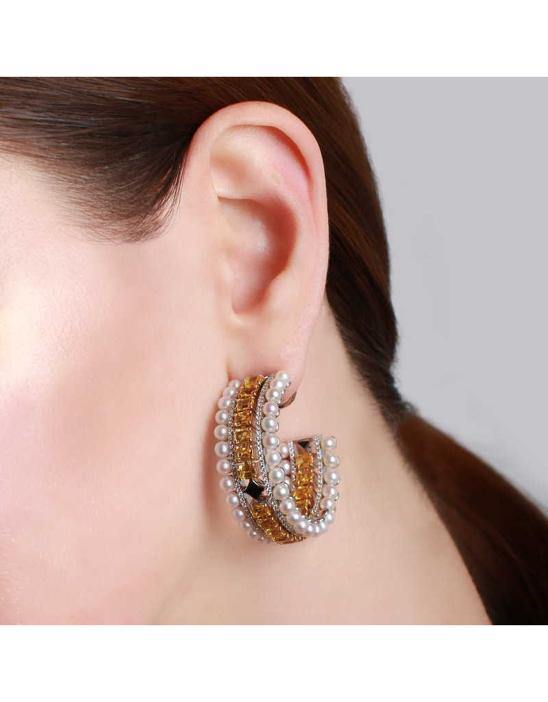 Calliope Maze Ear Hoops in Yellow Gold