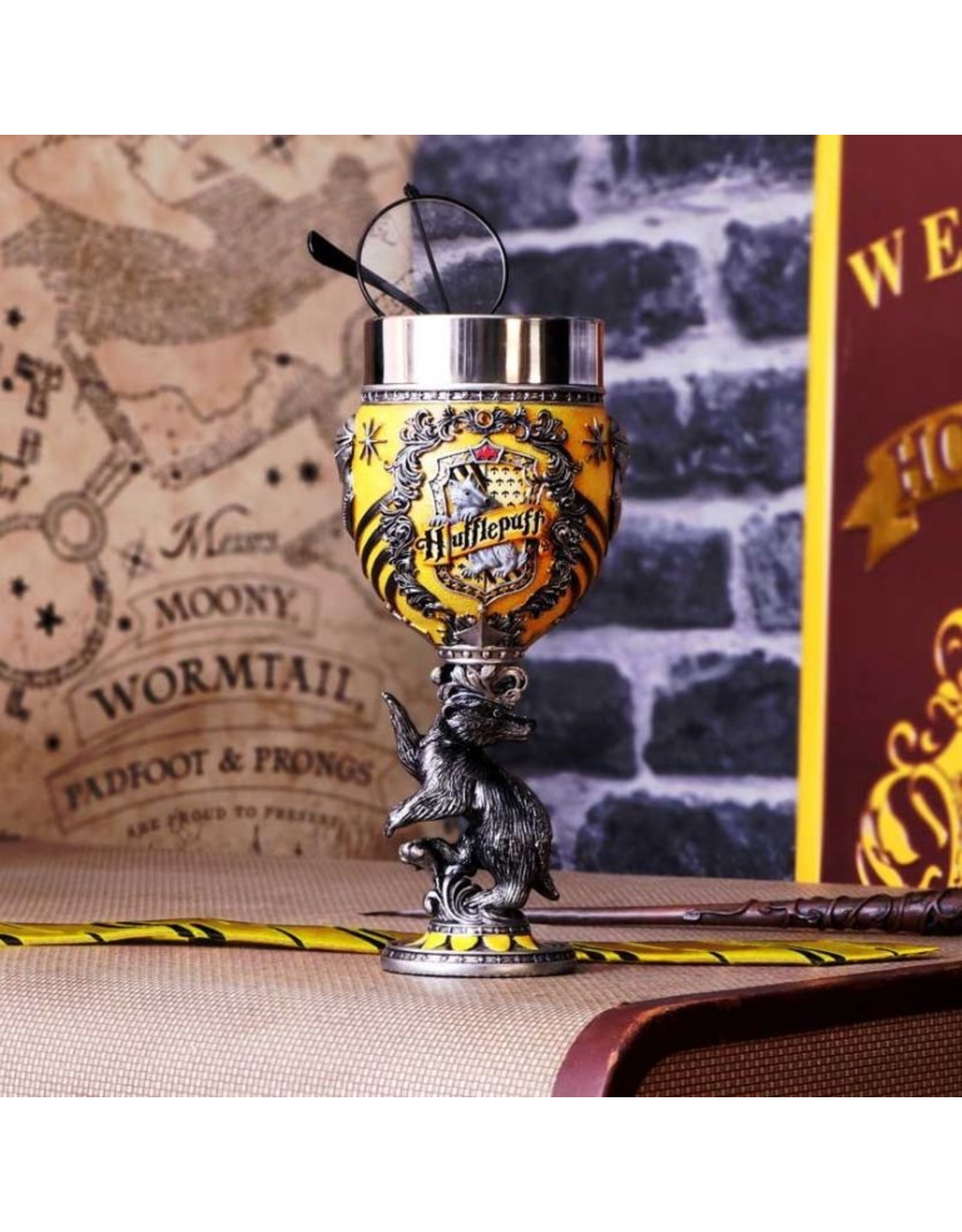 NemesisNow Giftware & Lifestyle - Harry Potter Hufflepuff Collectible Kelk