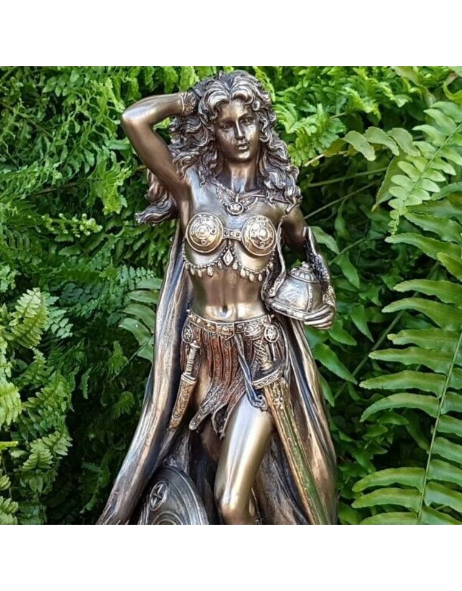 Veronese Design Giftware & Lifestyle - Freya Nordic goddess of fertility, love and lust statue 25,5cm