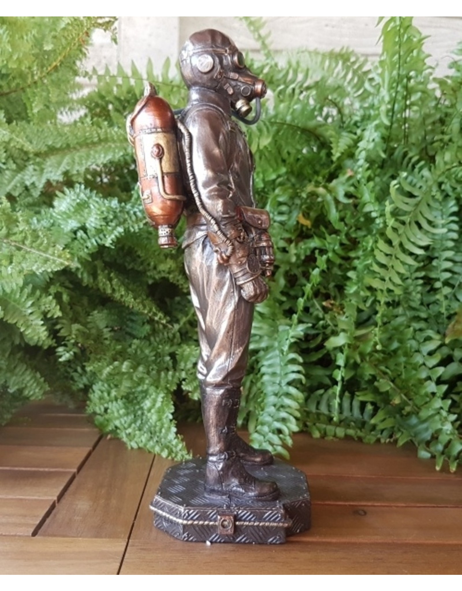 Veronese Design Giftware & Lifestyle - Steampunk Aeronaut Bronzed figurine