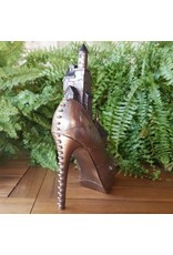 Veronese Design Giftware & Lifestyle - Steampunk Stiletto Ironopolis - Schoen met Dorp 25,5cm