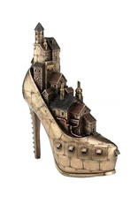 Veronese Design Giftware & Lifestyle - Steampunk Stiletto Ironopolis - Schoen met Dorp 25,5cm