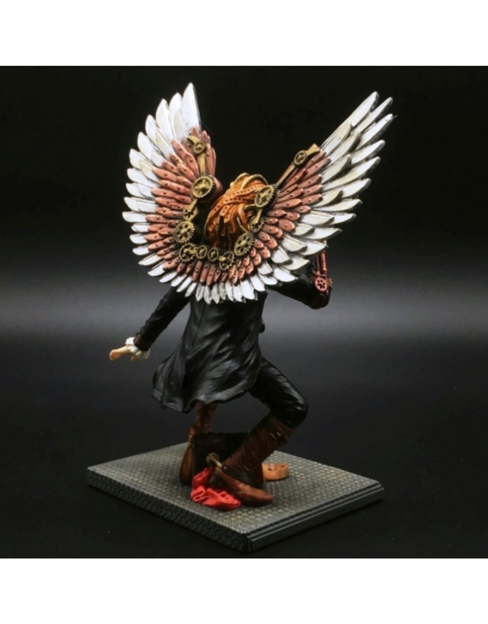 Veronese Design Giftware & Lifestyle - Steampunk Winged Man with Handgun figurine 23,5cm