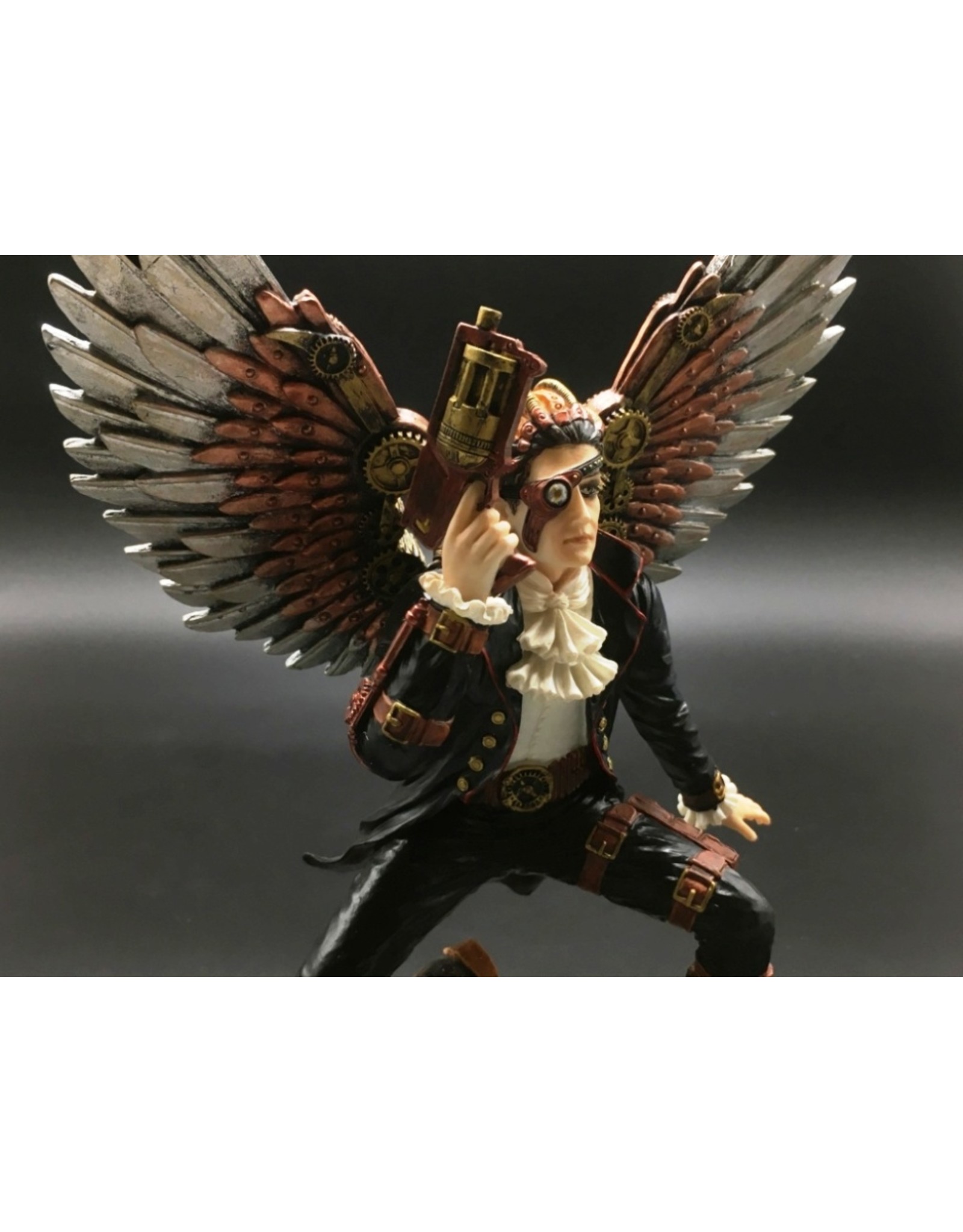 Veronese Design Giftware & Lifestyle - Steampunk Winged Man with Handgun figurine 23,5cm