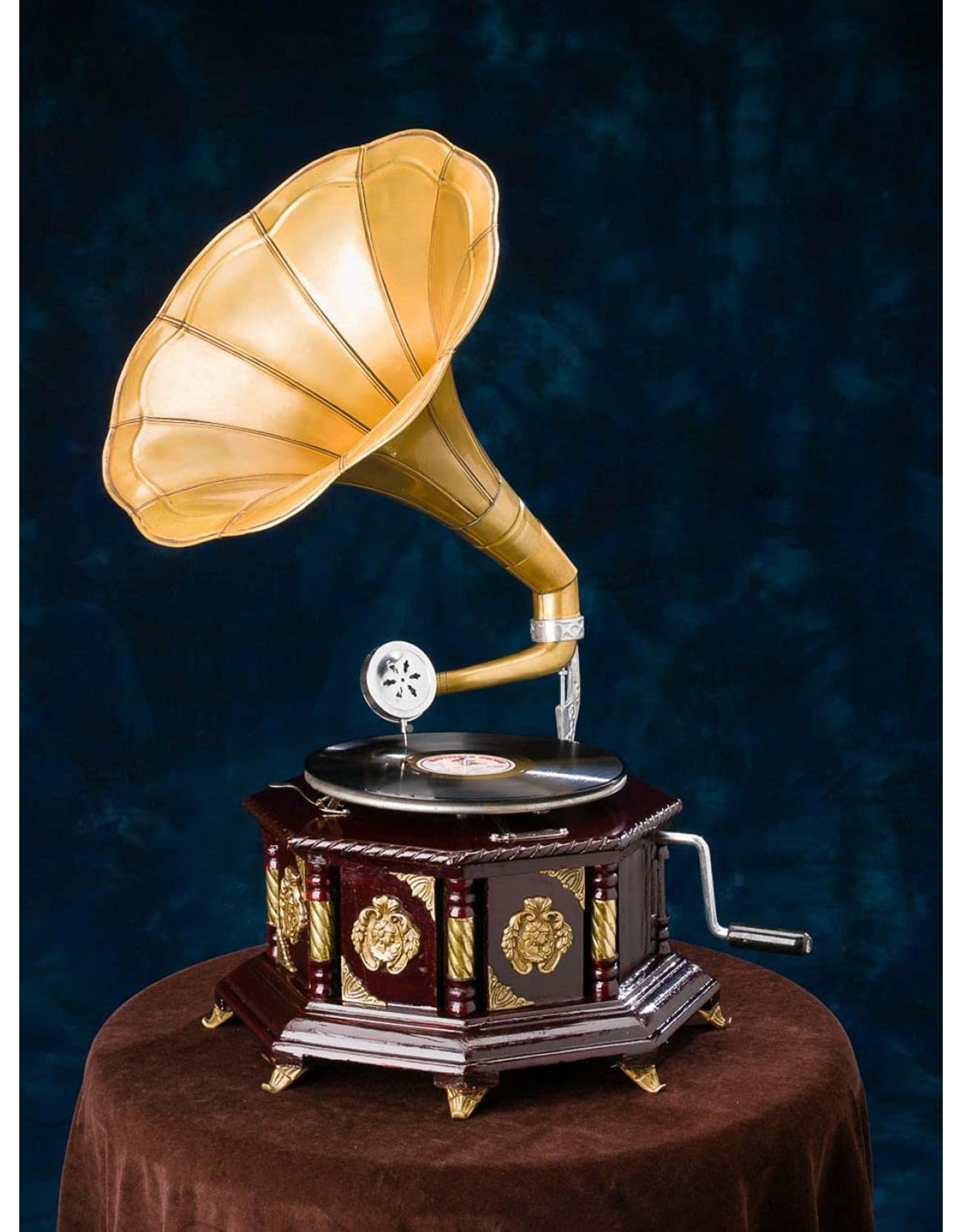 Trukado Miscellaneous - Gramophone - Old-fashioned record player with horn  OCTAGONAL