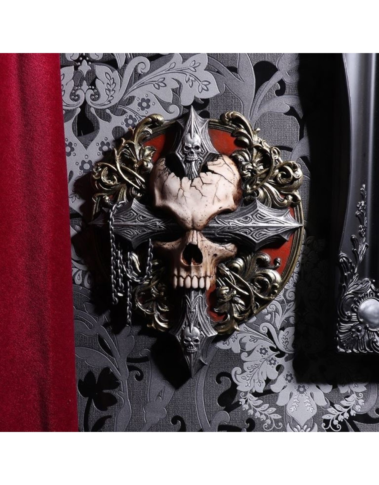 Spiral Direct Giftware & Lifestyle - Cross of Darkness Baroque Skull Wall Plaque - Spiral