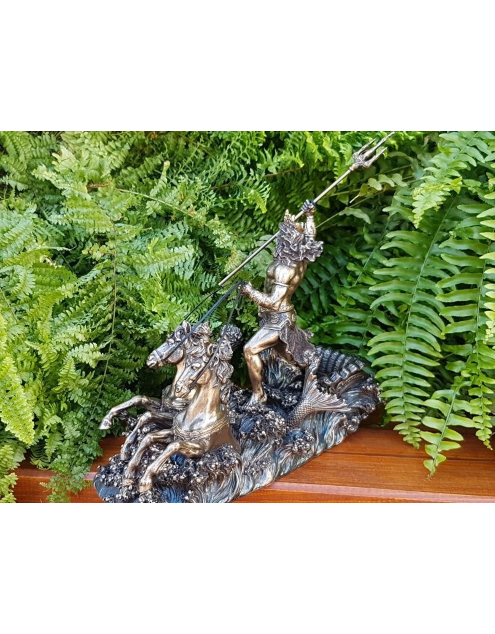 Veronese Design Giftware Figurines Collectables - Poseidon with Chariot and Hippocampus statue