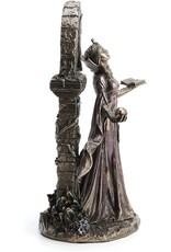 Veronese Design Giftware Figurines Collectables - Aradia The Wiccan Queen of Witches