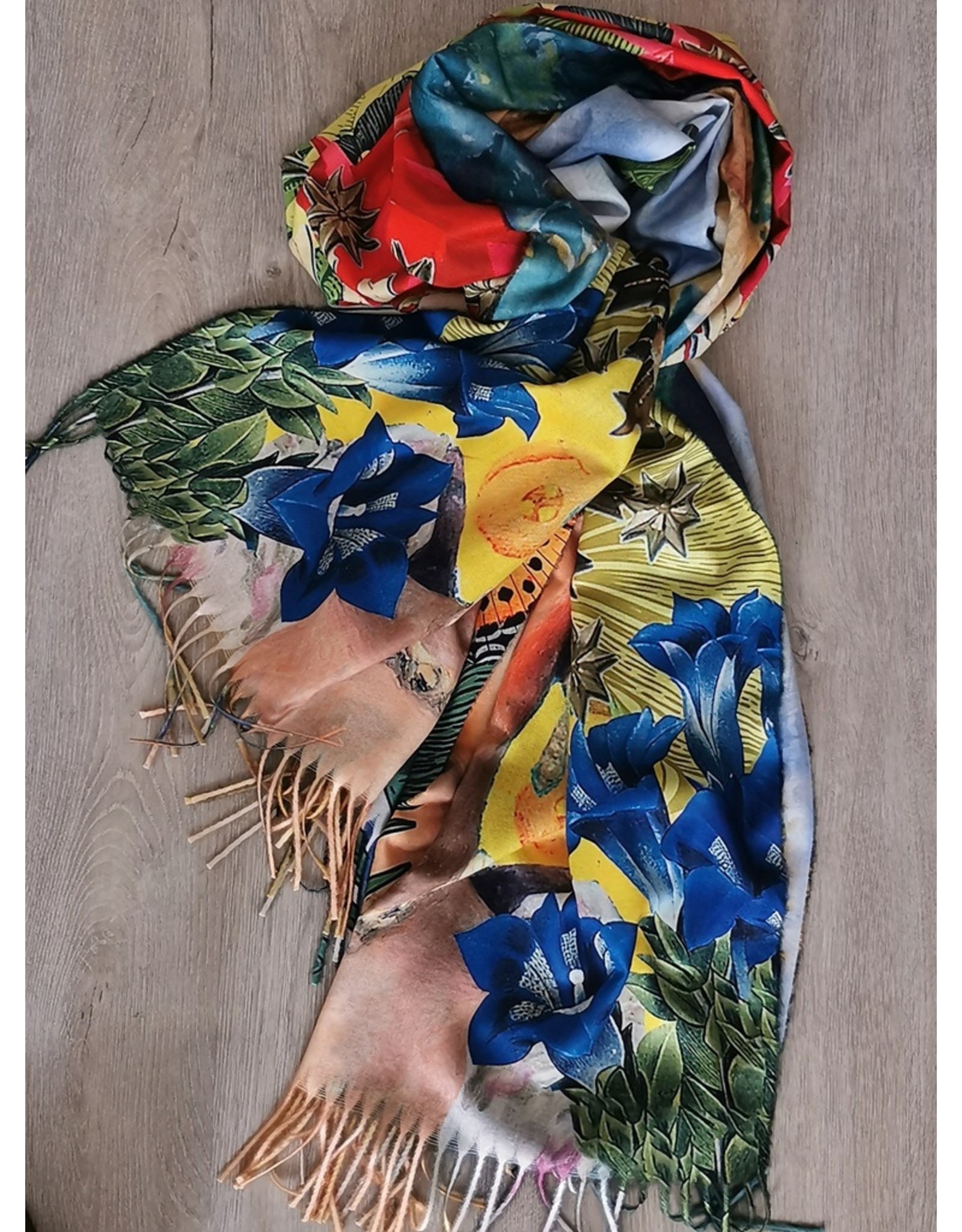 Trukado Miscellaneous - Frida Kahlo Shawl-Wraparound  180cm x 70cm