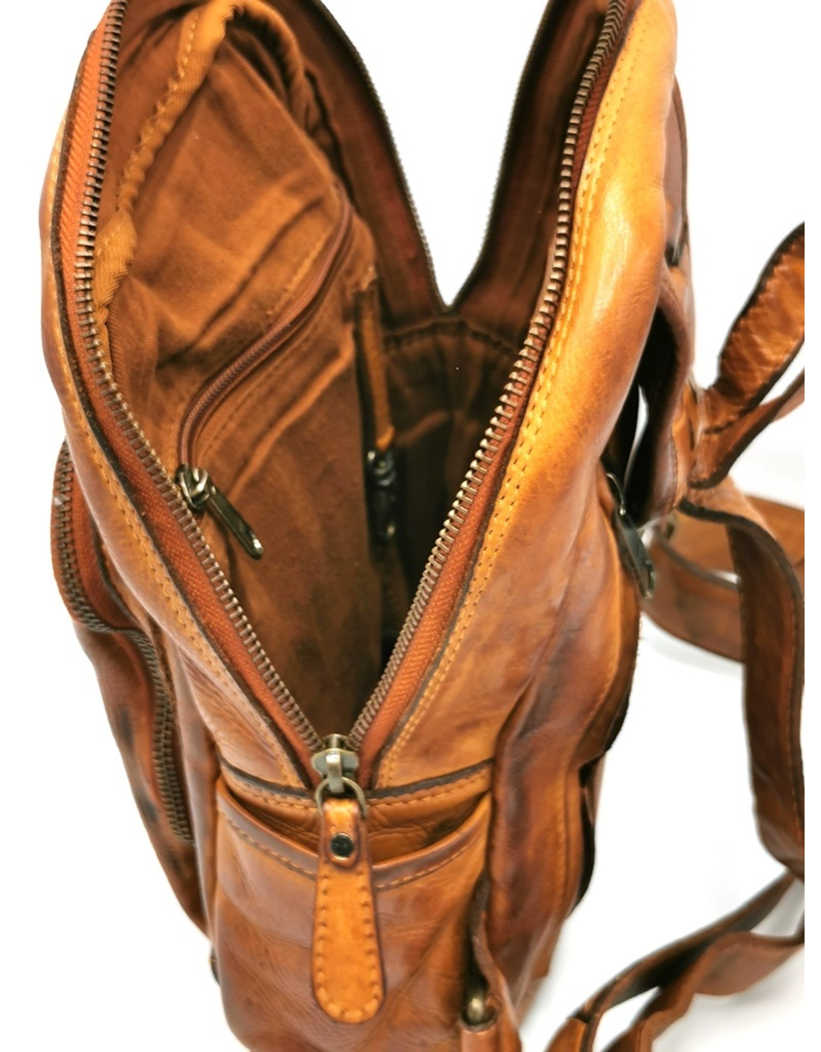 HillBurry Leather bags - Hillburry crossbody-sling bag washed leather cognac