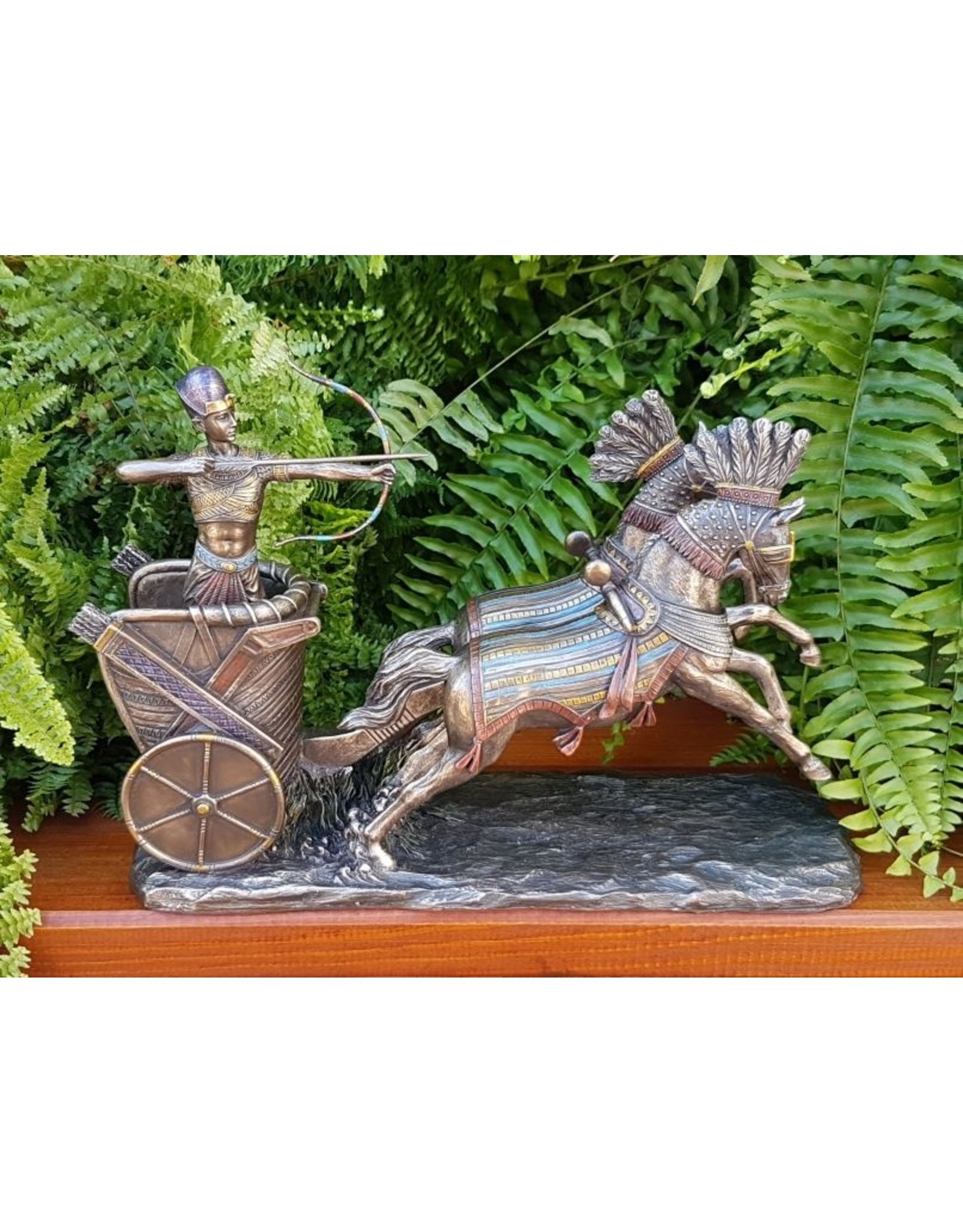 Veronese Design Veronese Design - Ramses II in Chariot Shooting Arrow