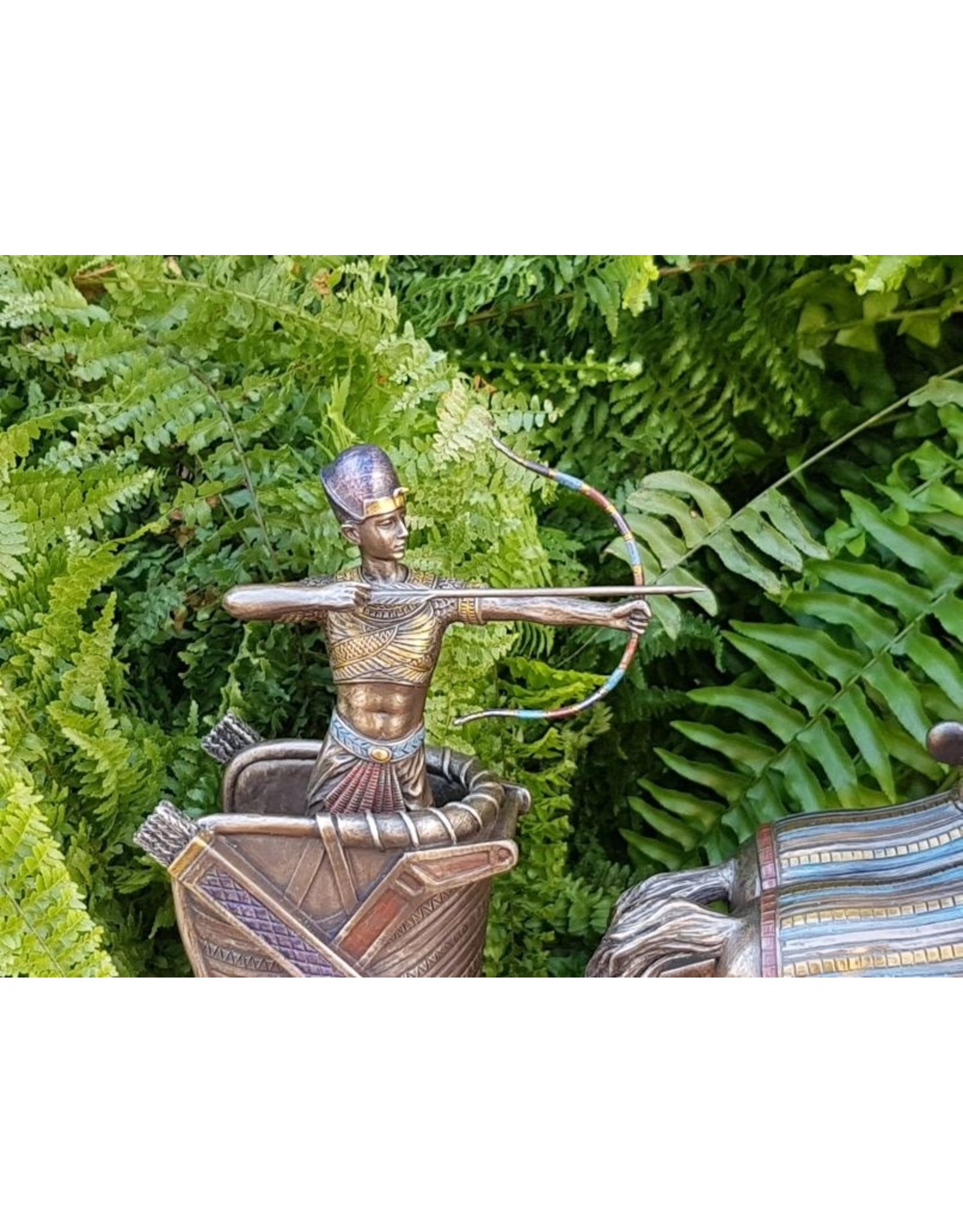 Veronese Design Veronese Design - Ramses II in Chariot Shooting Arrow